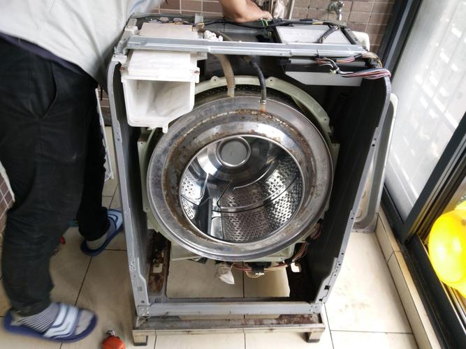 洗衣機清洗全攻略 告別異味與污垢，夏普洗衣機維修服務指南
